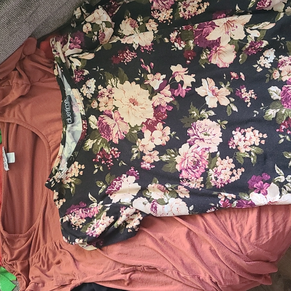 1x maternity shirts, floral, and dark burnt orange
